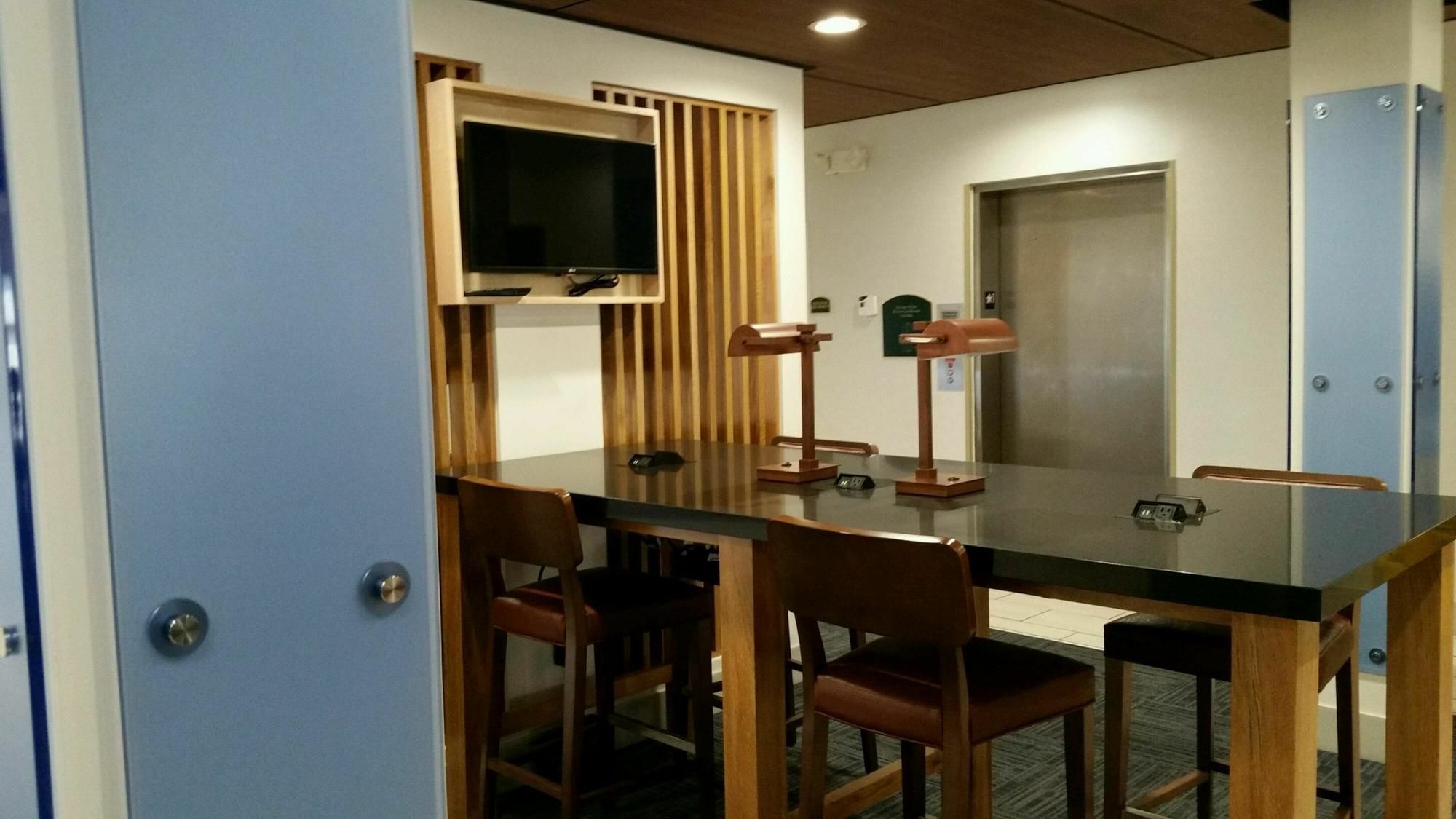Holiday Inn Express Knoxville-Strawberry Plains By Ihg Zewnętrze zdjęcie